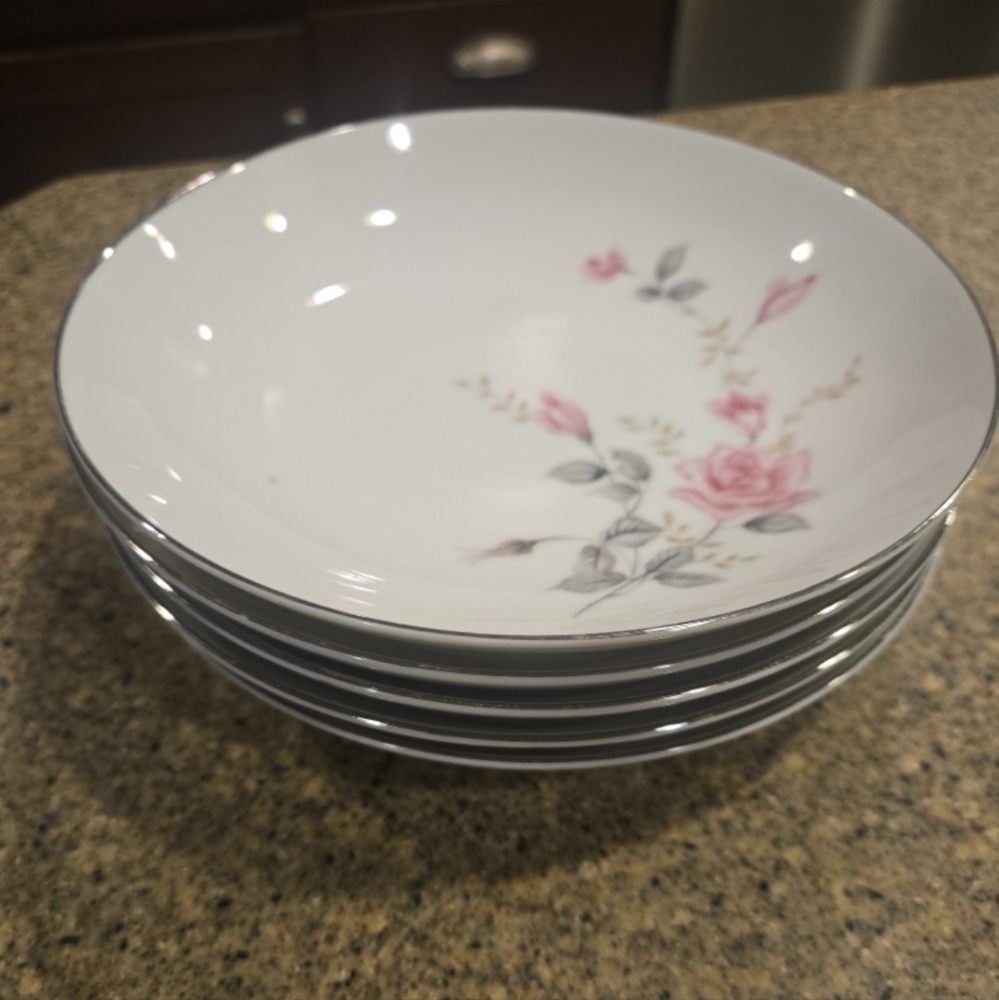 5 Castlecourt Fine China  Bowls In The Rose Glow Pattern, Japan